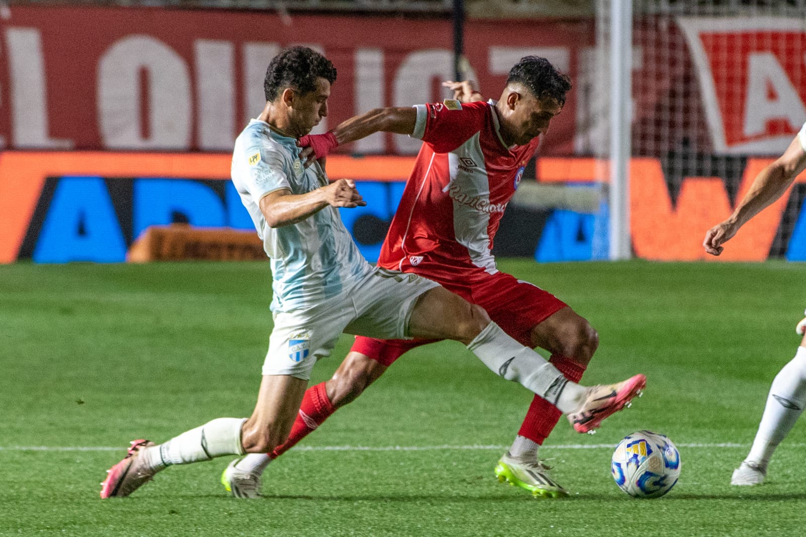 Argentinos Juniors Vs Atl Tico Tucum N No Se Sacaron Ventaja Y