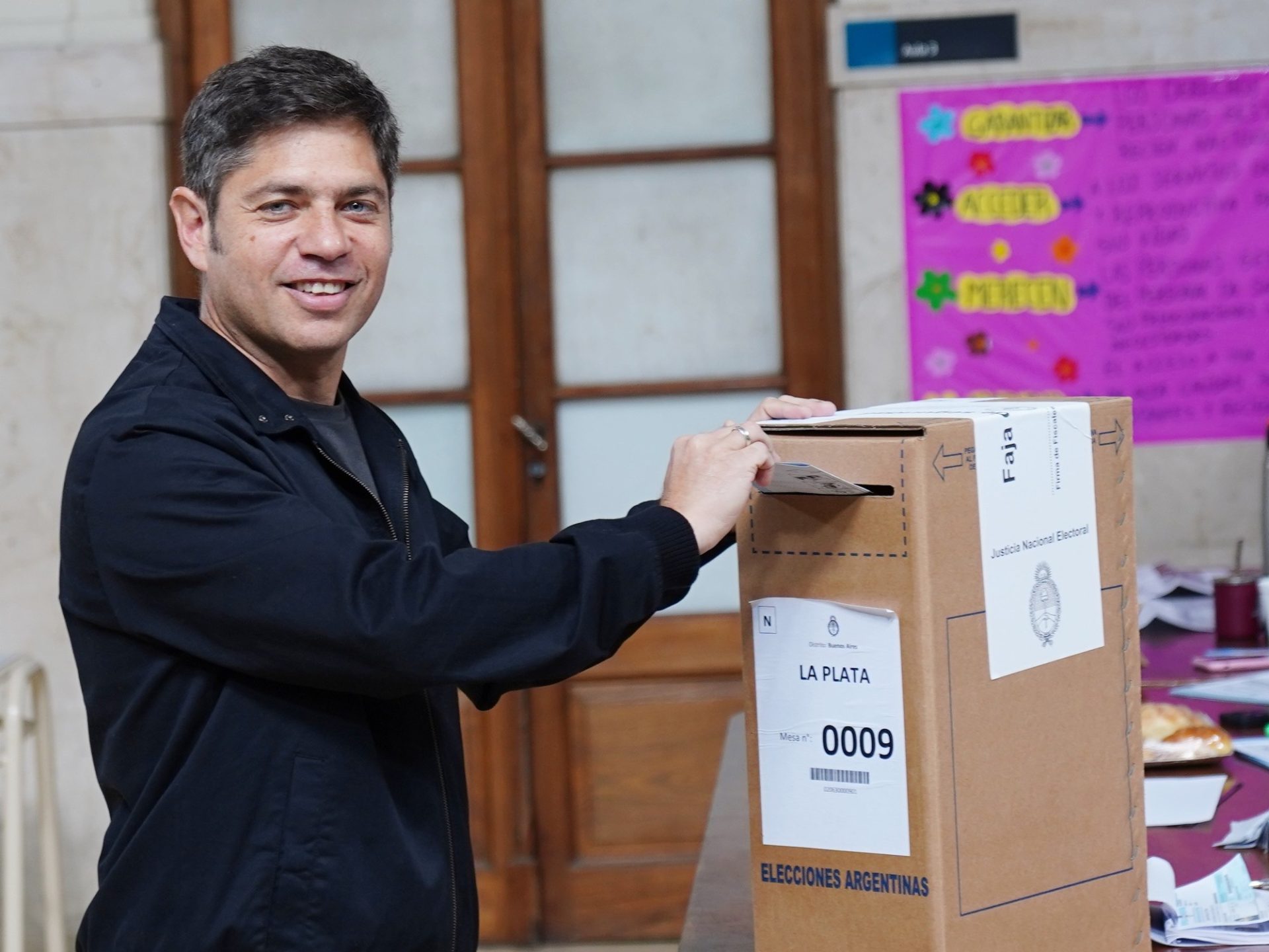 8tSDhBiSG_2000x1500__1