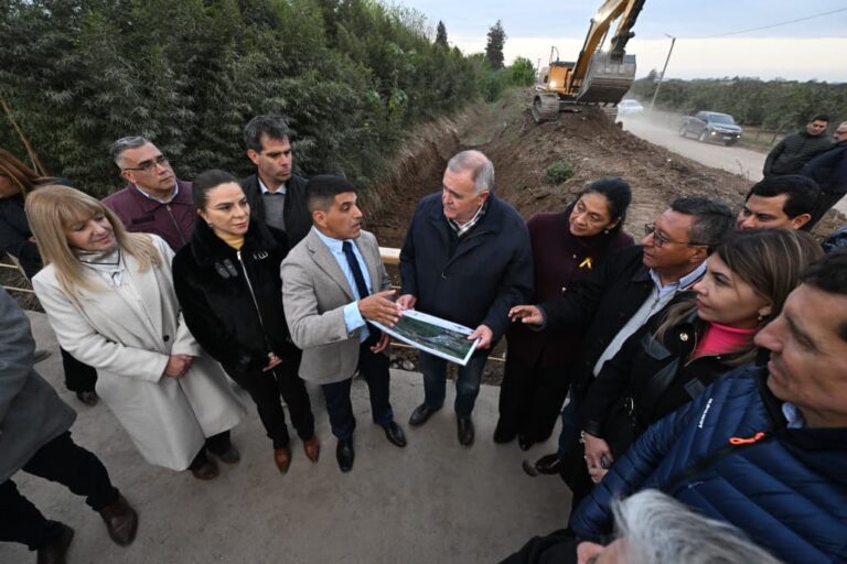 Jaldo inauguró obras y supervisó trabajos en canales de desagüe