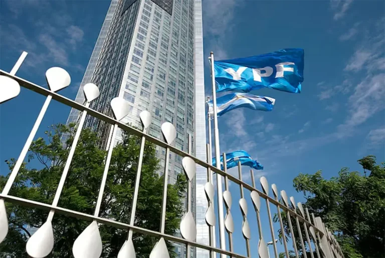 YPF logró una emisión récord de U$S1.200 millones en el mercado internacional