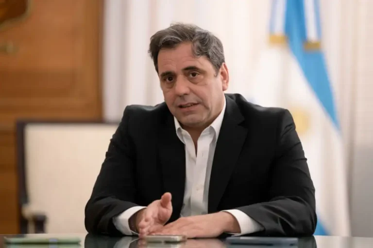 Amplían la denuncia contra Catalán por su domicilio en Tucumán