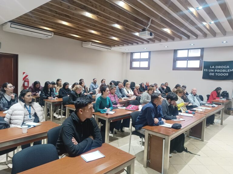 Organizada por la UCA, comenzó a dictarse en Tucumán la Diplomatura en Prevención Comunitaria de Salud Mental