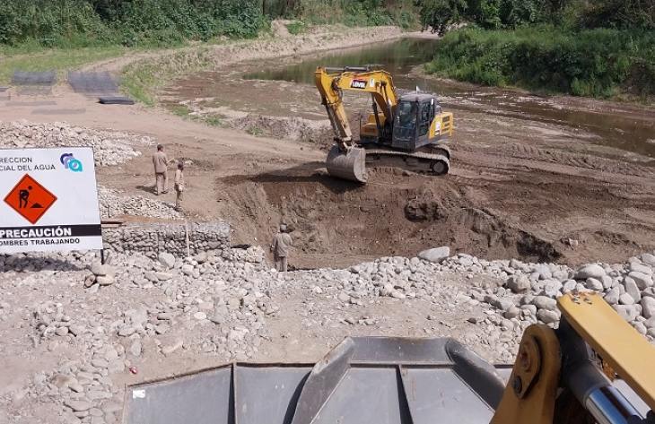 El Plan Integral de Prevención Hídrica avanza con obras de encauce en el río Salí
