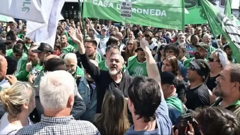 El Gobierno nacional oficializó los retiros voluntarios y ATE marchará a Olivos: “No se aguanta más”