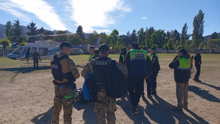 La Policía de Tucumán intensifica desde el aire la búsqueda de Raúl Moyano en el Ñuñorco