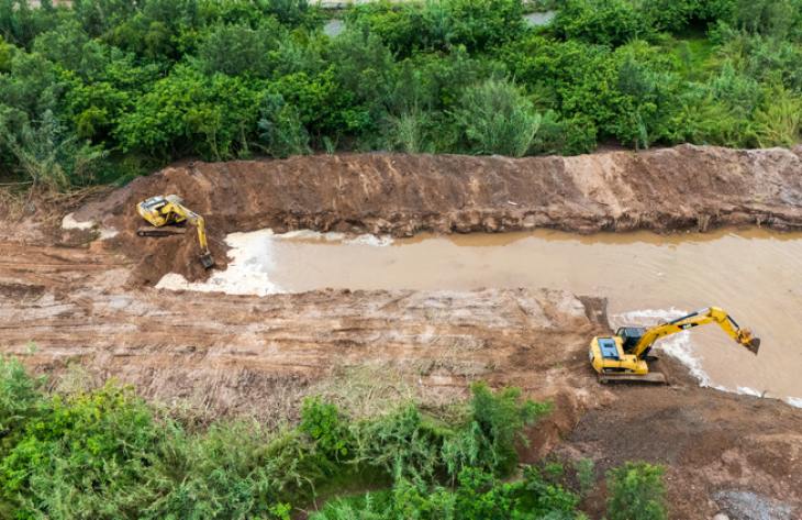 Avanzan las defensas sobre el río Salí y se formalizó un acuerdo con vecinos de Los Vallistos