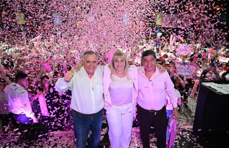 Jaldo participó del cierre del «Octubre Rosa» en Central Córdoba